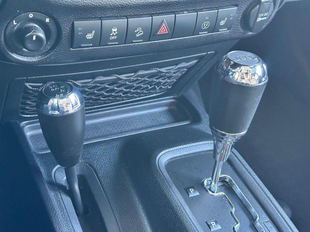 used 2016 Jeep Wrangler Unlimited car, priced at $19,132