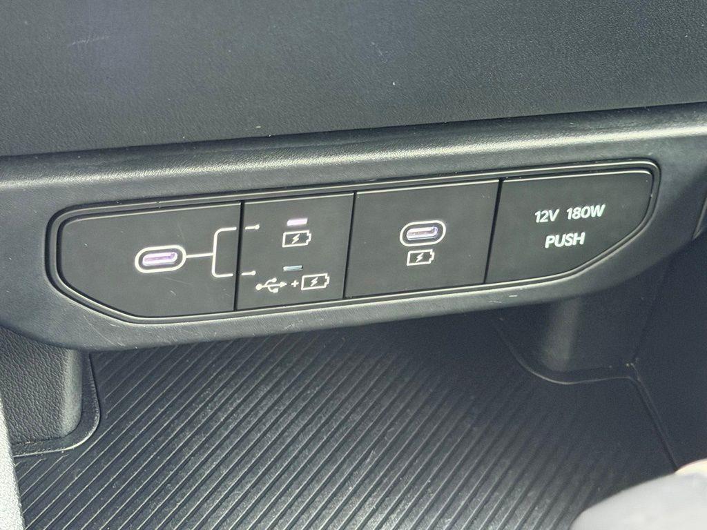 used 2025 Kia K4 car, priced at $23,000