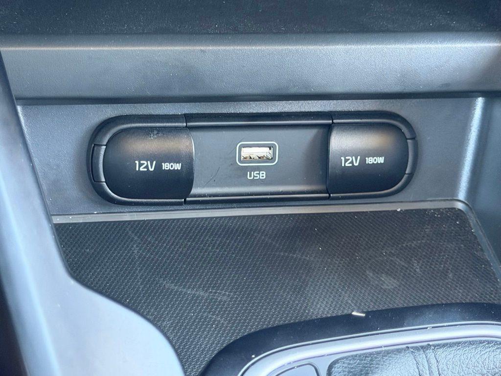 used 2025 Kia Soul car, priced at $19,350