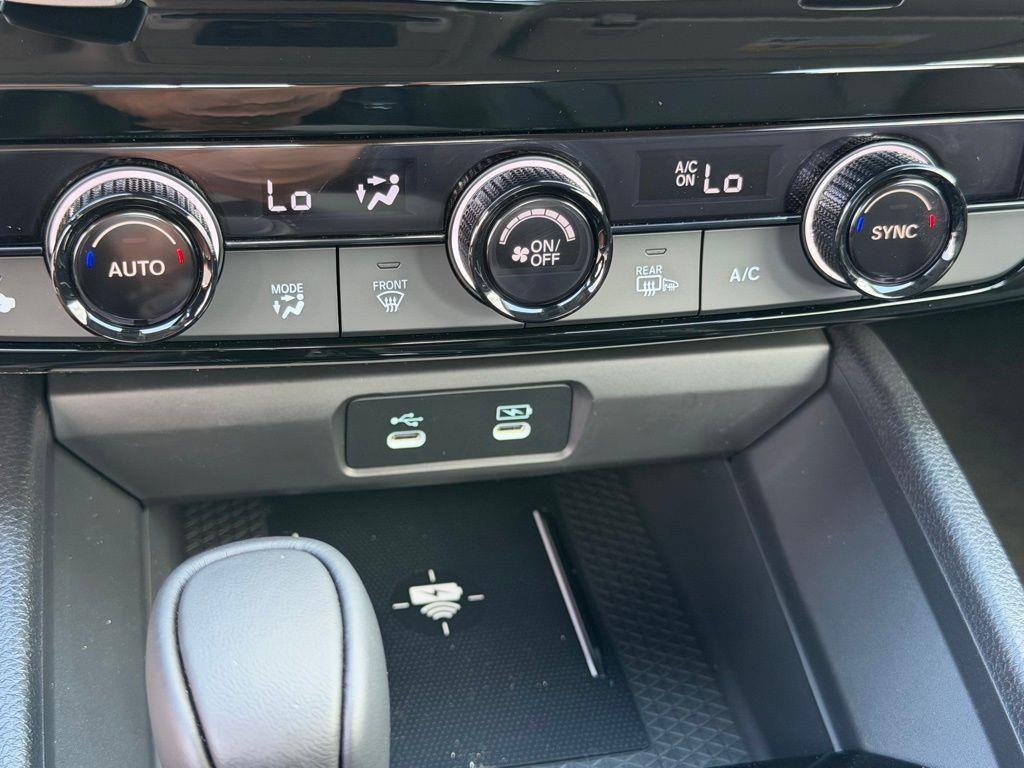new 2026 Honda Accord Hybrid car, priced at $35,290