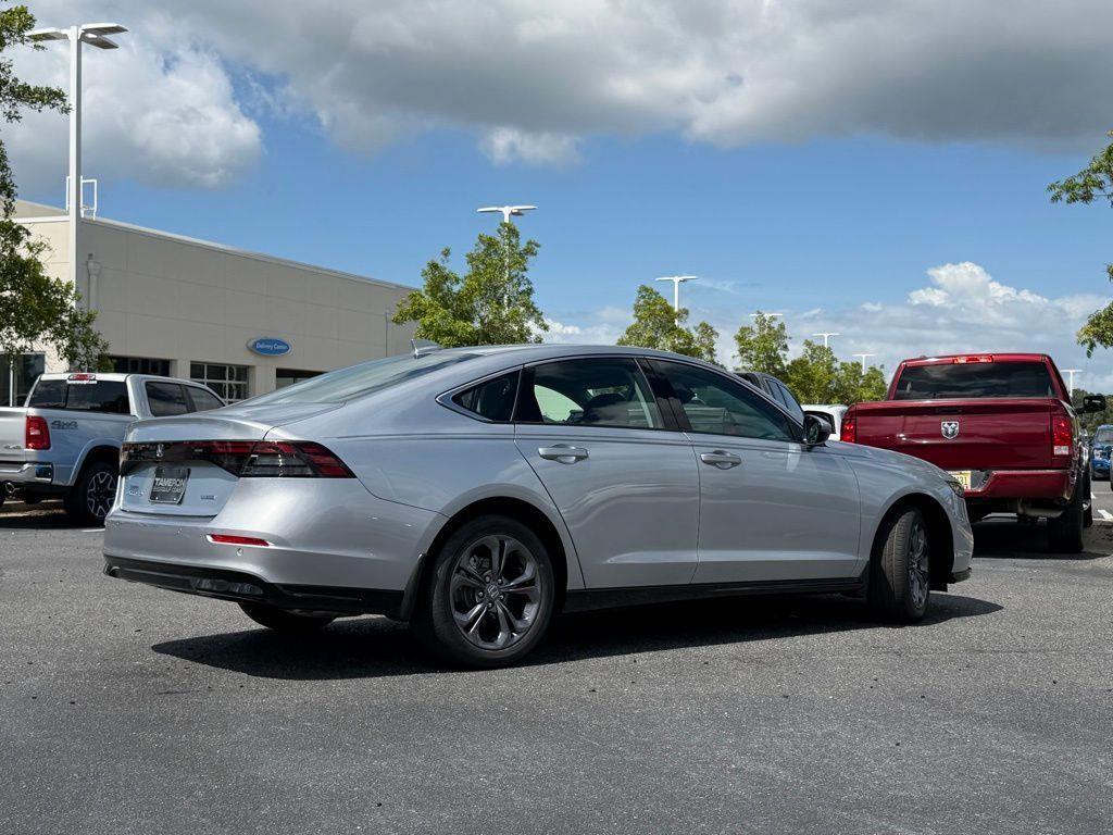 new 2026 Honda Accord Hybrid car, priced at $35,290