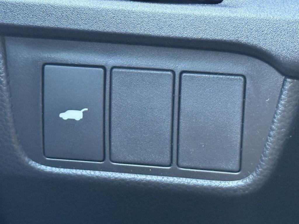 new 2026 Honda CR-V Hybrid car, priced at $40,675