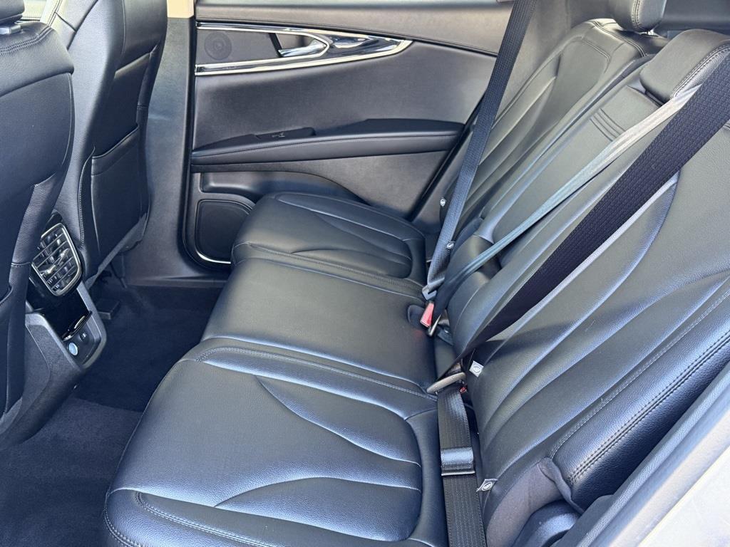 used 2023 Lincoln Nautilus car, priced at $33,000