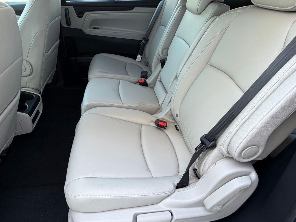 new 2026 Honda Odyssey car, priced at $41,637