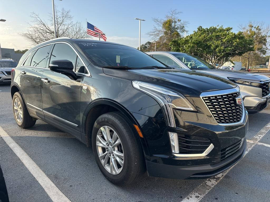 used 2023 Cadillac XT5 car, priced at $26,638