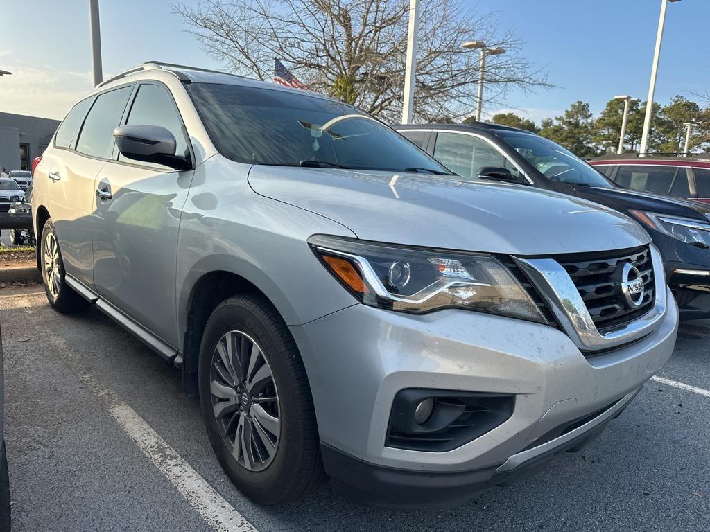 used 2018 Nissan Pathfinder car, priced at $10,491