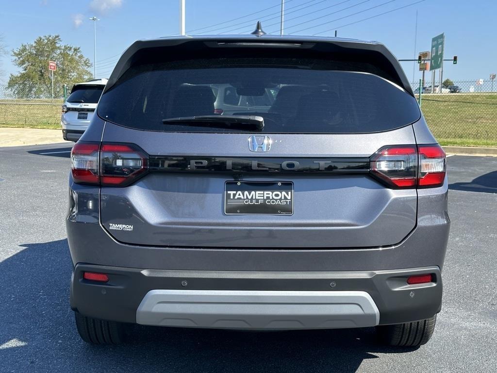 new 2026 Honda Pilot car, priced at $45,990