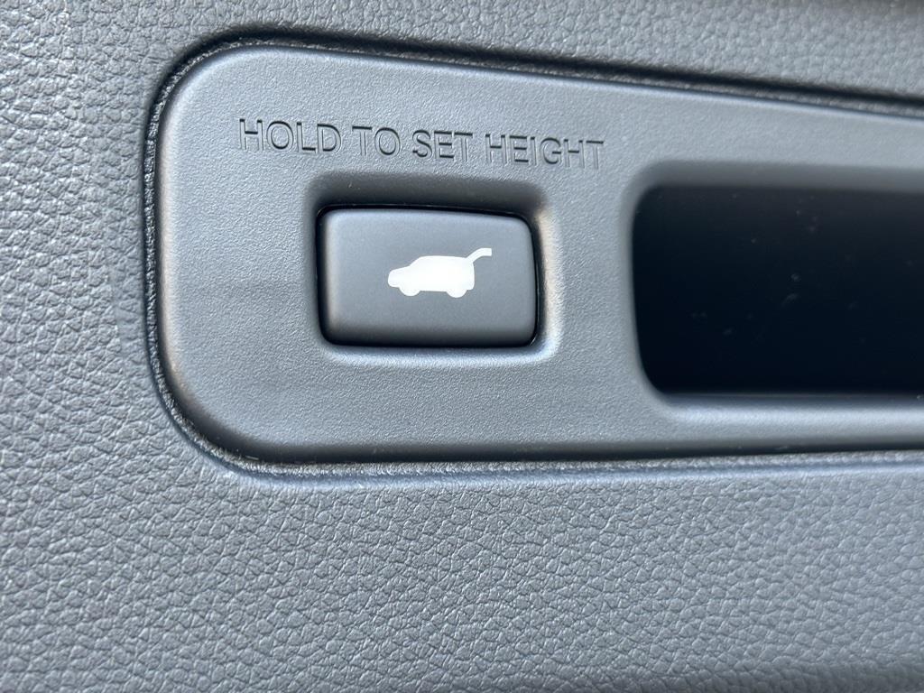 new 2026 Honda Pilot car, priced at $45,990