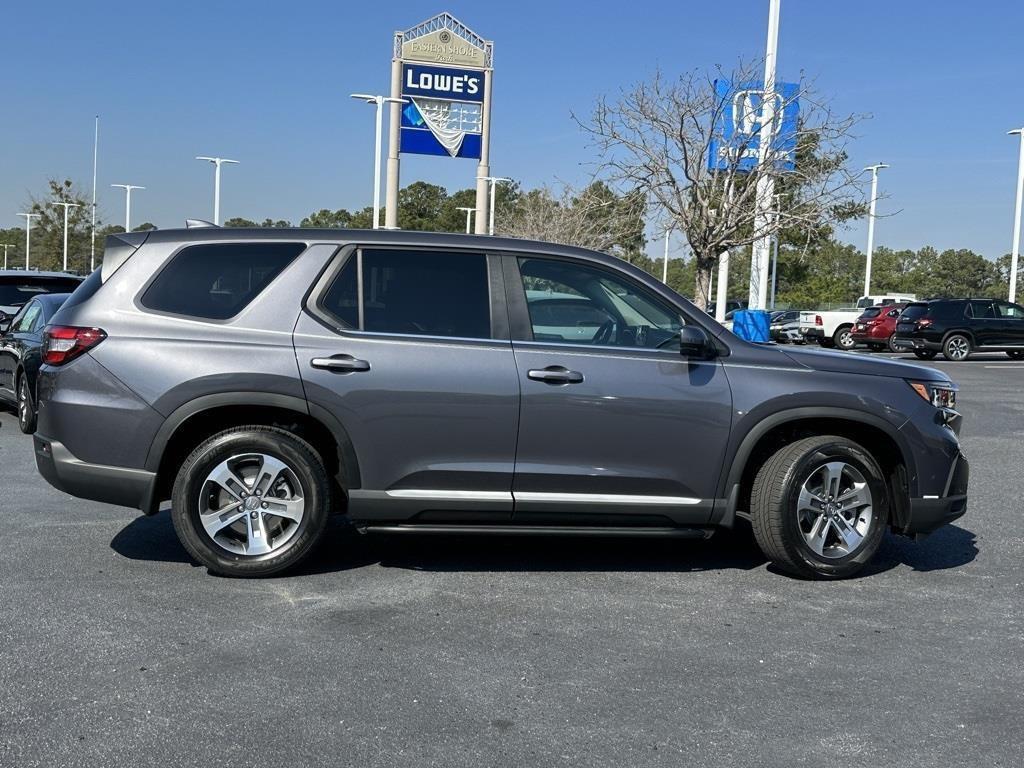 new 2026 Honda Pilot car, priced at $45,990
