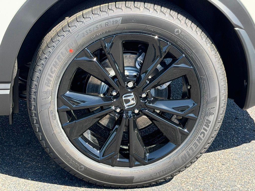 new 2026 Honda CR-V Hybrid car, priced at $46,503