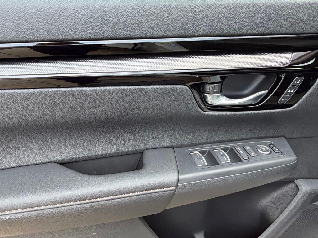 new 2026 Honda CR-V Hybrid car, priced at $46,503