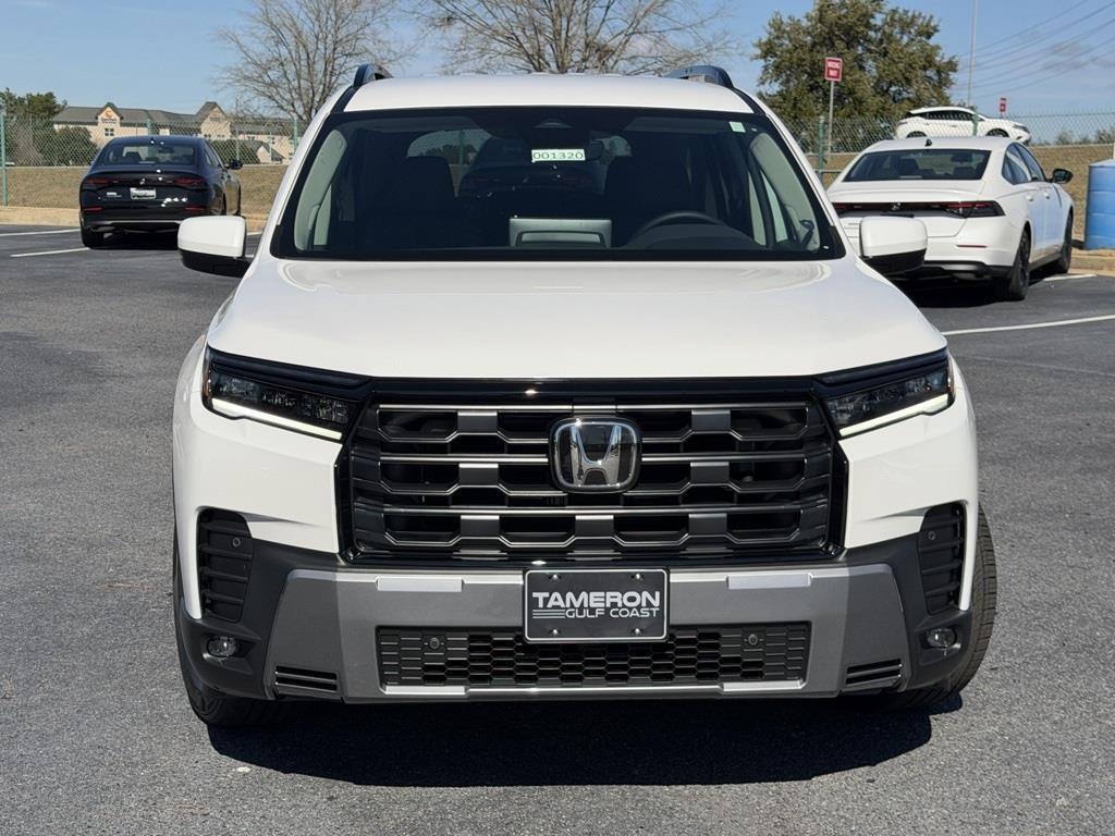 new 2026 Honda Pilot car, priced at $47,195