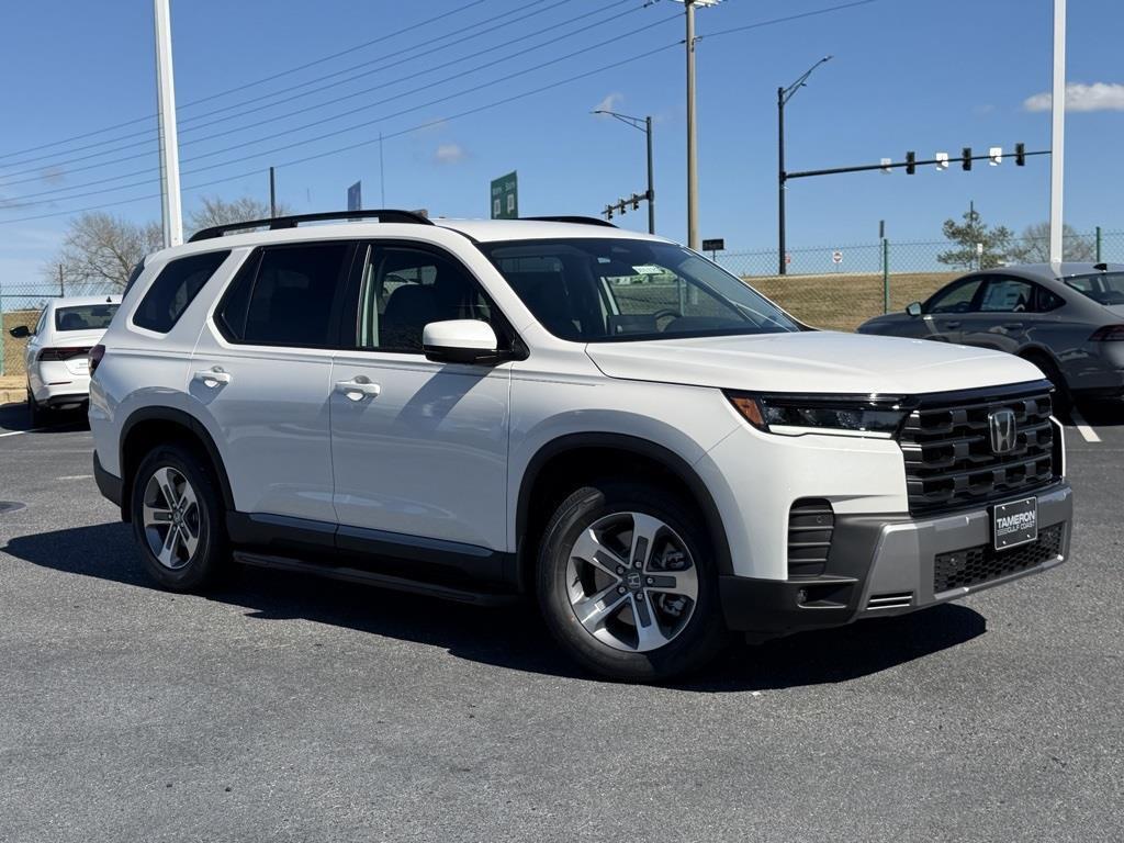 new 2026 Honda Pilot car, priced at $47,195