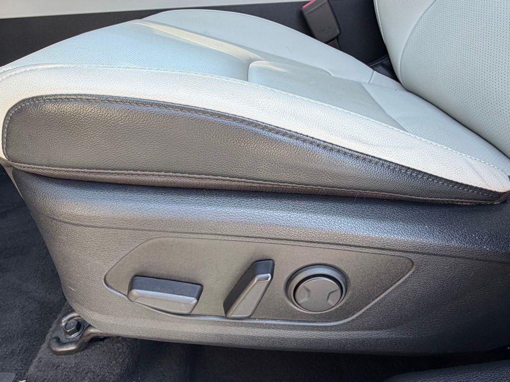 used 2025 Kia Sportage Hybrid car, priced at $28,353