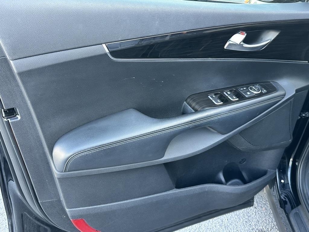 used 2020 Kia Sorento car, priced at $14,131