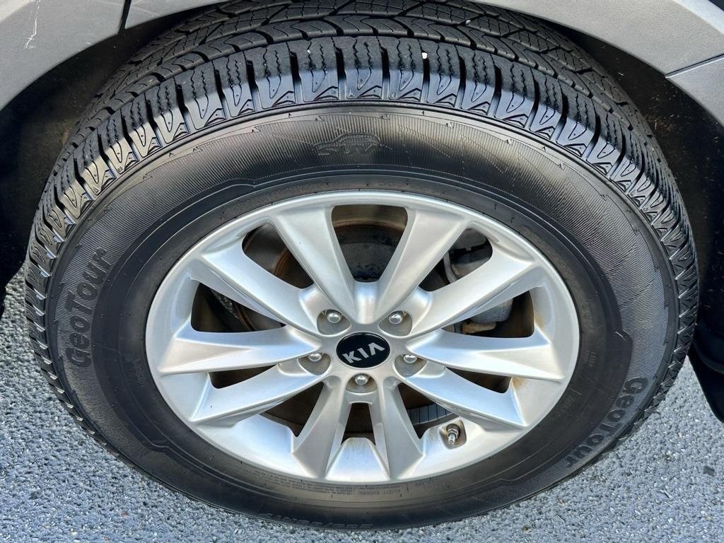 used 2020 Kia Sorento car, priced at $14,131