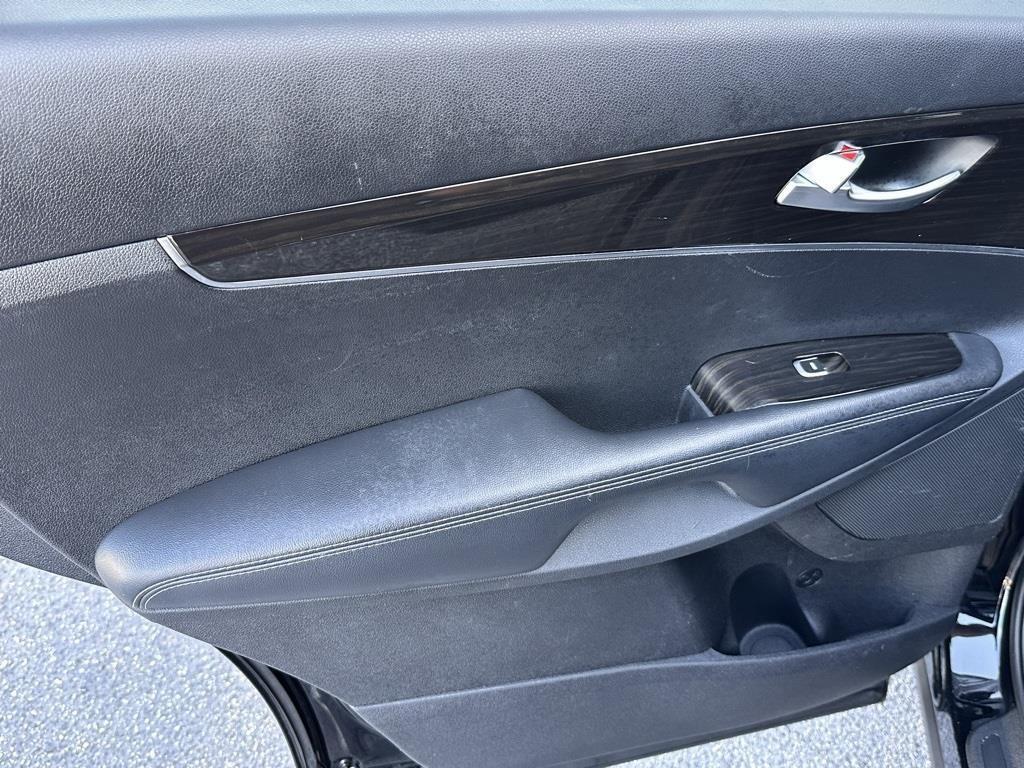 used 2020 Kia Sorento car, priced at $14,131