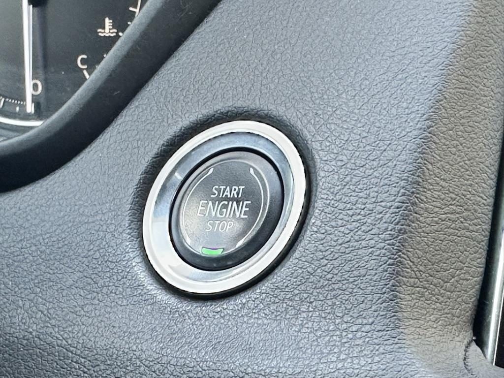 used 2023 Cadillac XT4 car, priced at $27,494