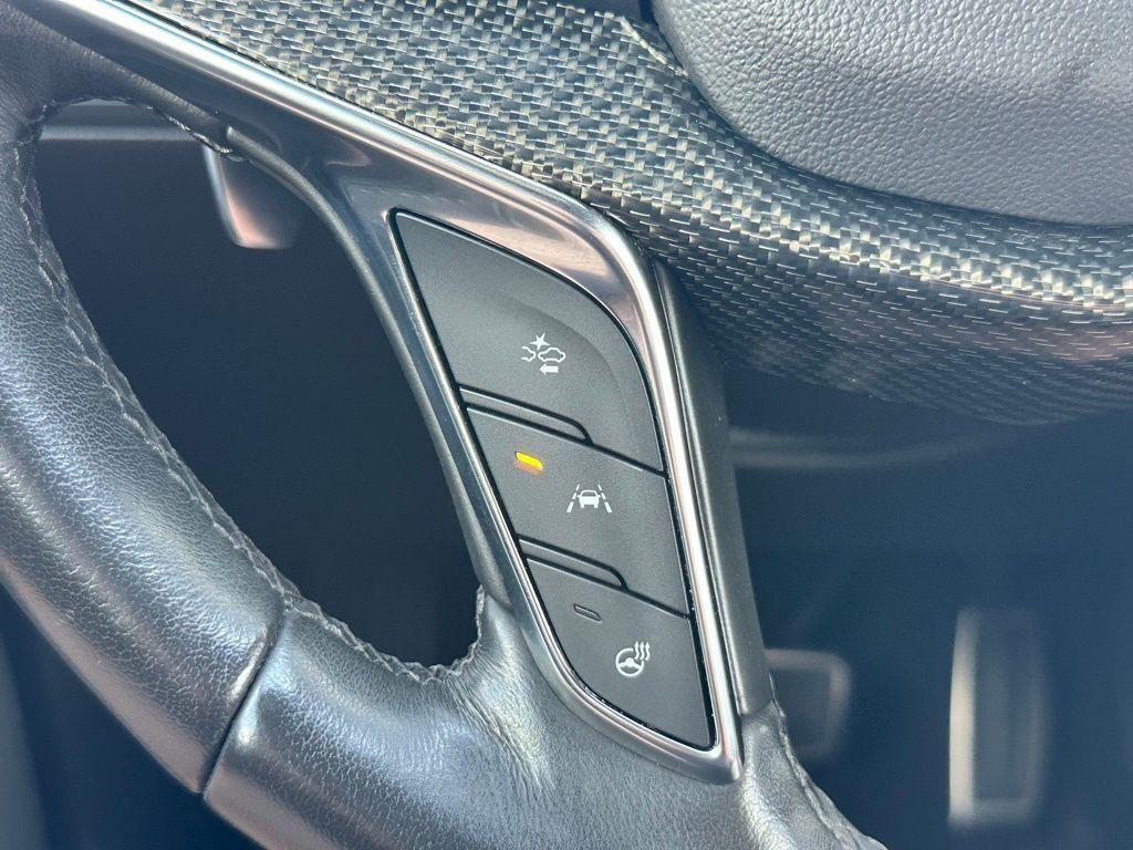 used 2022 Cadillac XT5 car, priced at $30,485