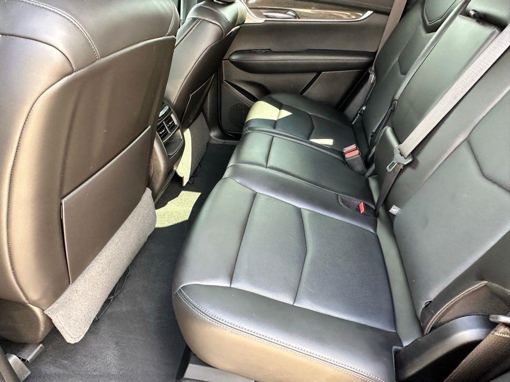 used 2022 Cadillac XT5 car, priced at $30,485