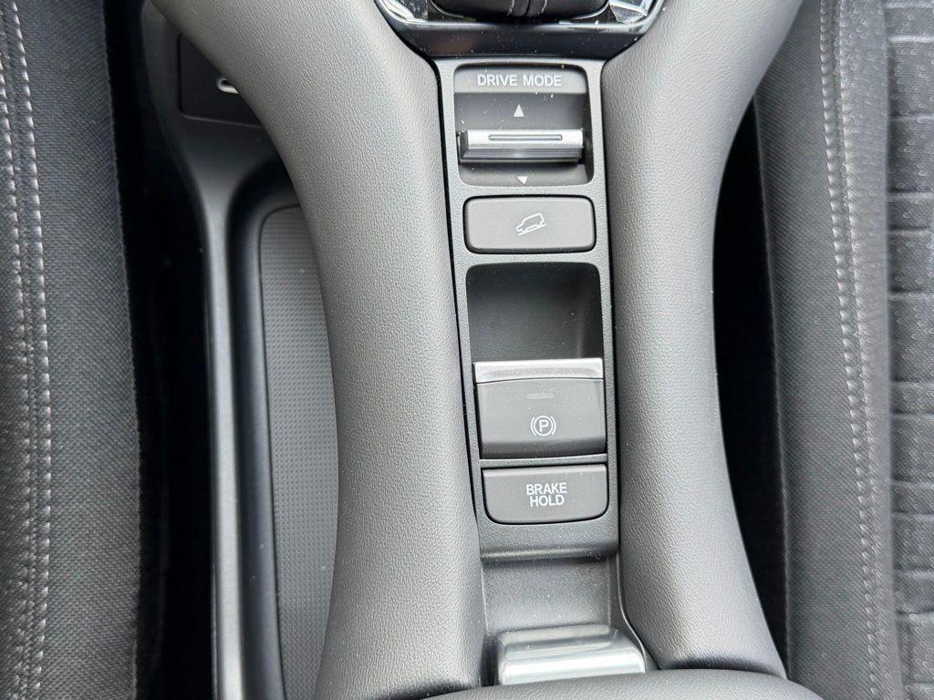new 2026 Honda HR-V car, priced at $28,405