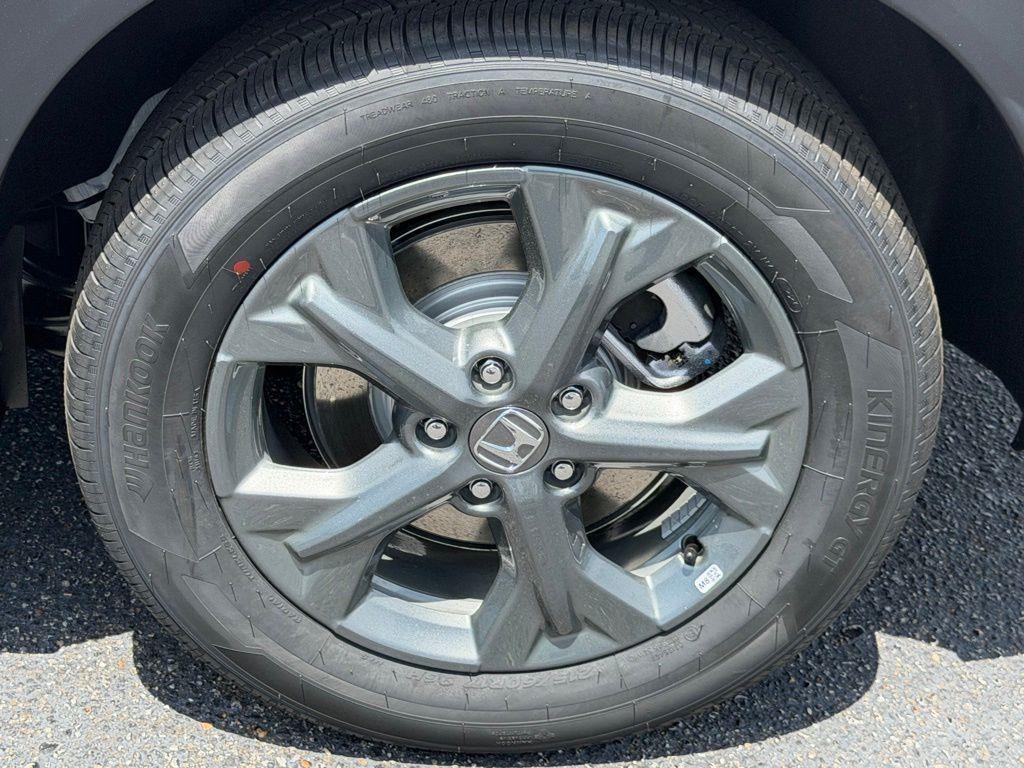 new 2026 Honda HR-V car, priced at $28,405