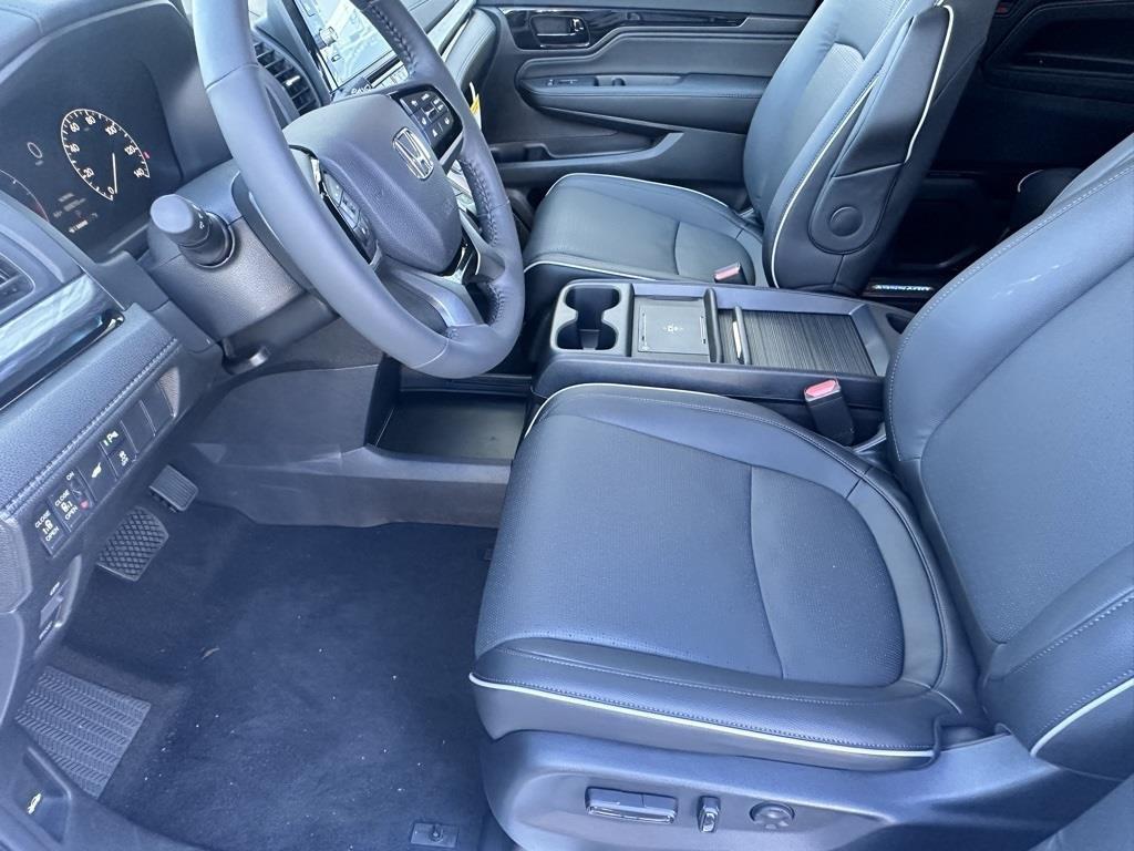 new 2026 Honda Odyssey car, priced at $53,193