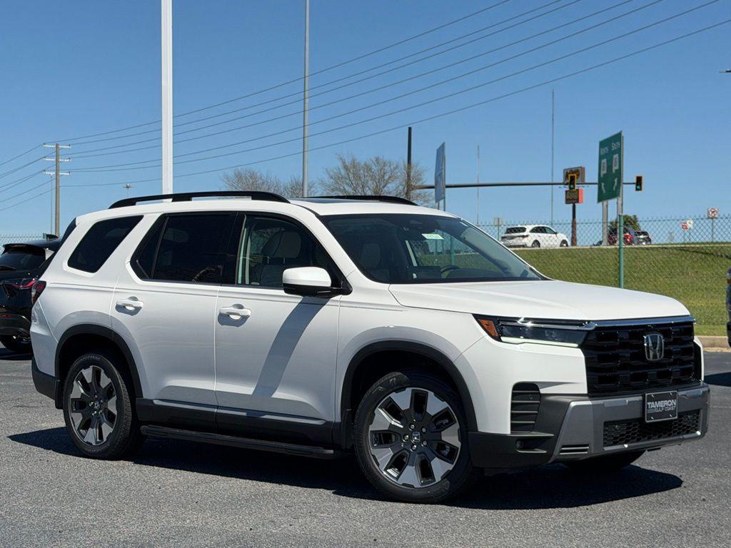 new 2026 Honda Pilot car, priced at $55,445