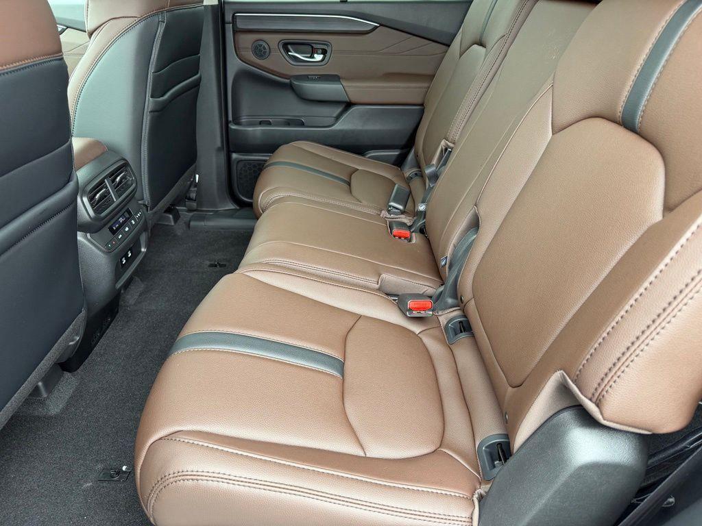 new 2026 Honda Pilot car, priced at $55,093