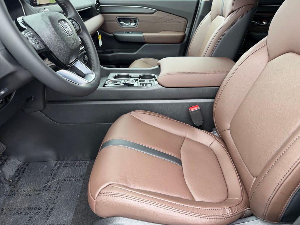 new 2026 Honda Pilot car, priced at $55,093