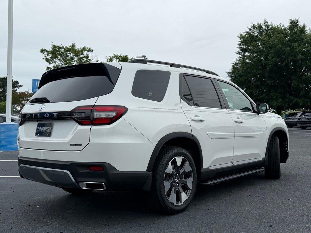 new 2026 Honda Pilot car, priced at $55,093