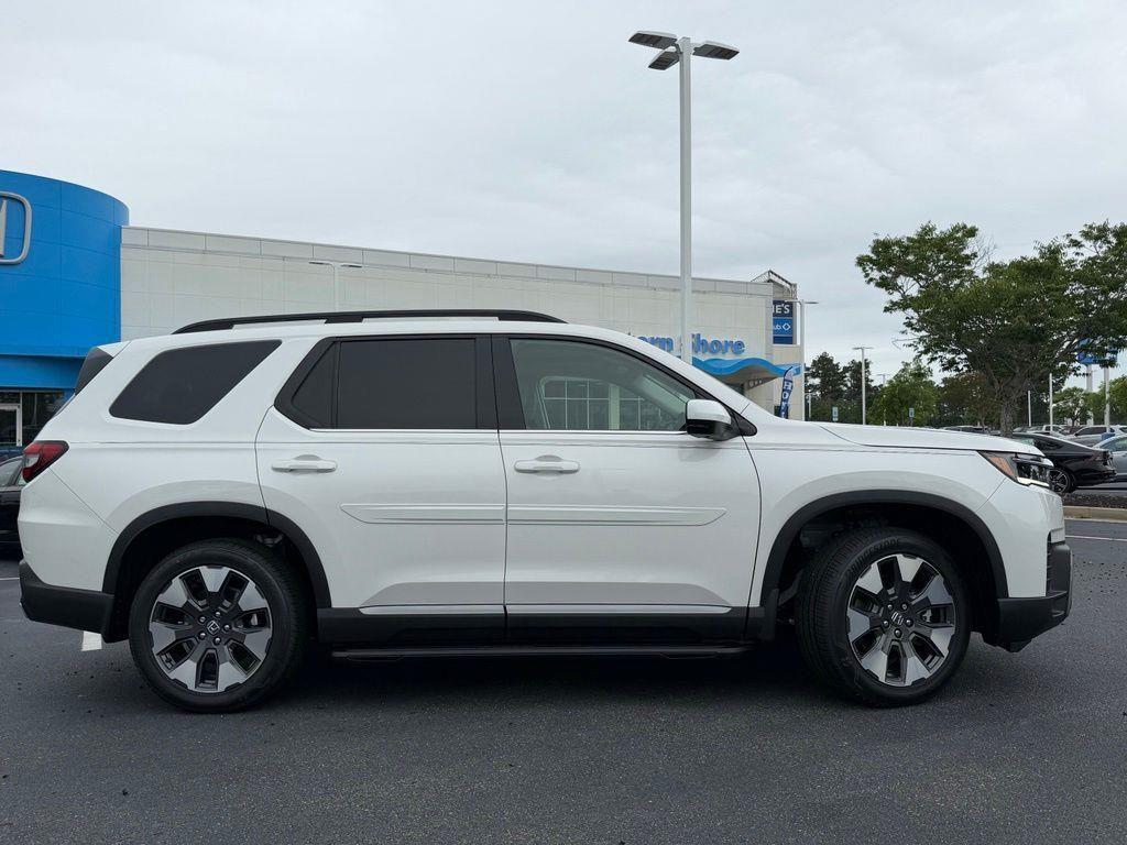 new 2026 Honda Pilot car, priced at $55,093
