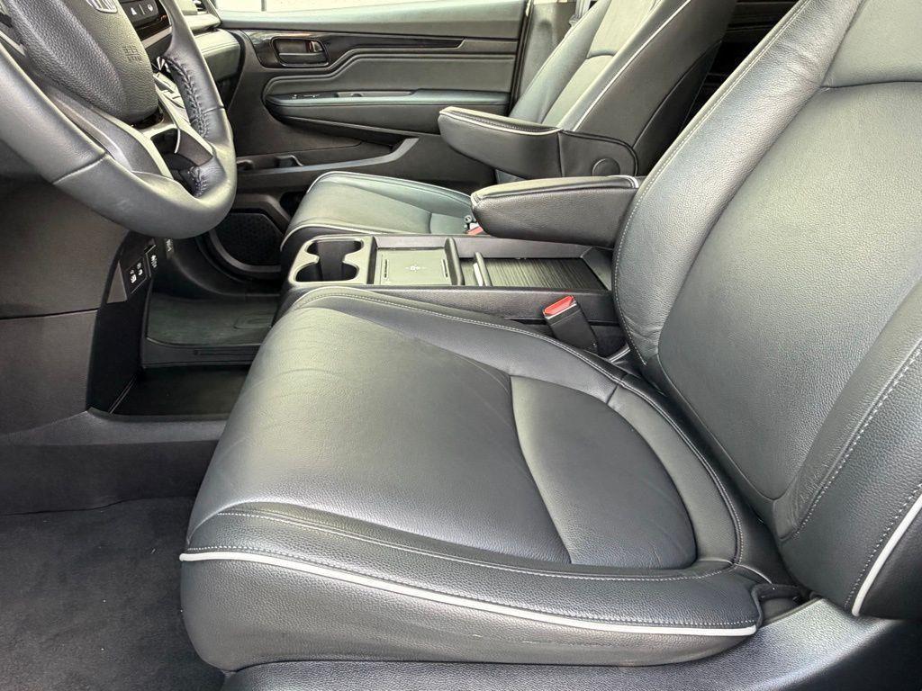 used 2025 Honda Odyssey car, priced at $41,775