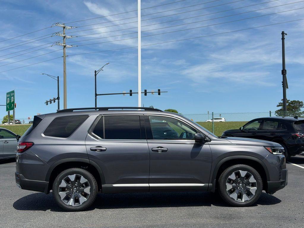 new 2026 Honda Pilot car, priced at $52,590