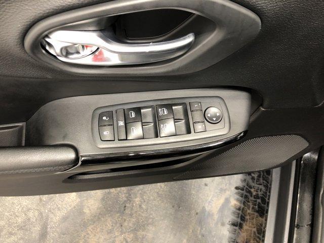 used 2020 Jeep Cherokee car, priced at $18,988