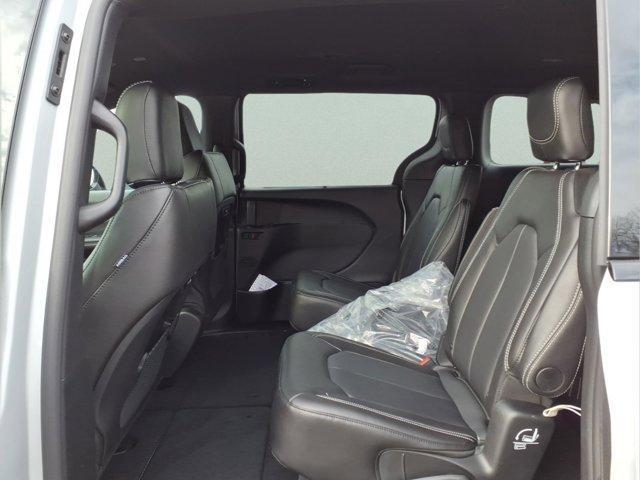 new 2026 Chrysler Pacifica car, priced at $44,297