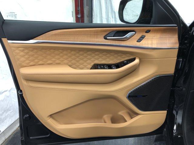 used 2024 Jeep Grand Cherokee car, priced at $52,988