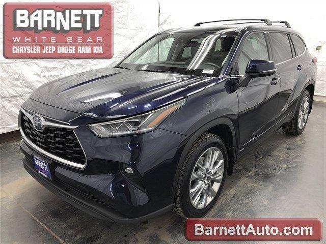 used 2022 Toyota Highlander Hybrid car, priced at $43,988