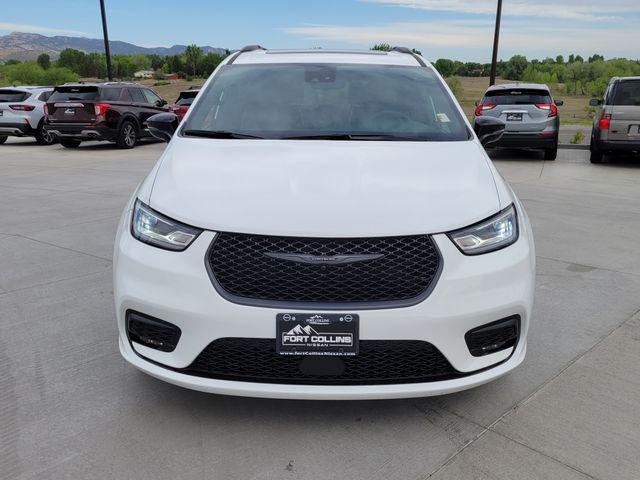 used 2025 Chrysler Pacifica car, priced at $37,985