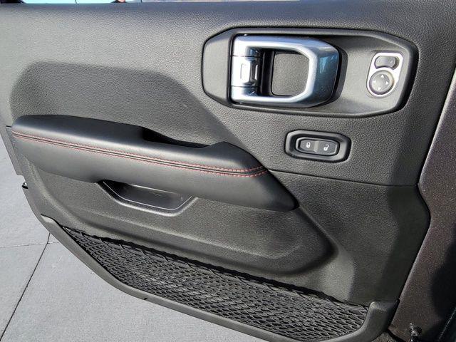 used 2025 Jeep Gladiator car, priced at $47,985