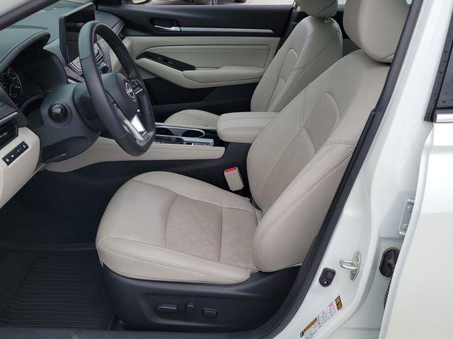 used 2023 Nissan Altima car, priced at $27,985
