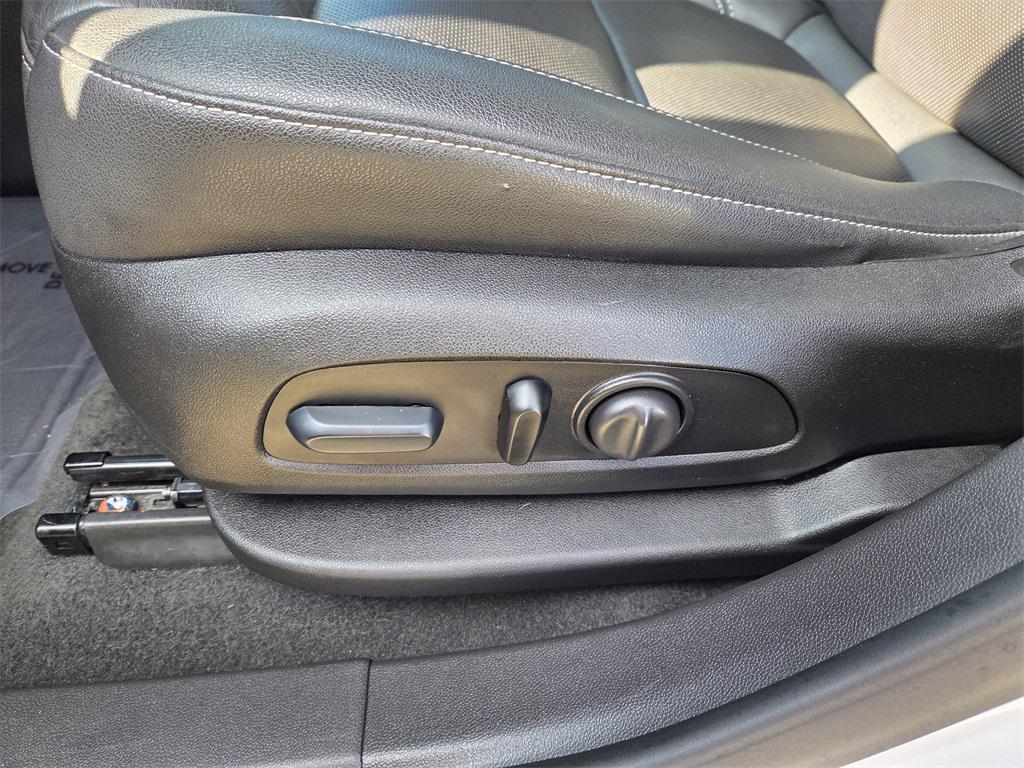 used 2024 Chevrolet Blazer car, priced at $25,785