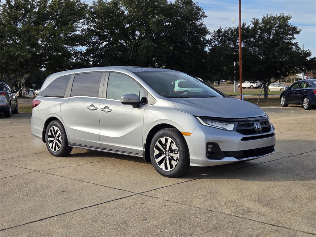 new 2026 Honda Odyssey car, priced at $44,290