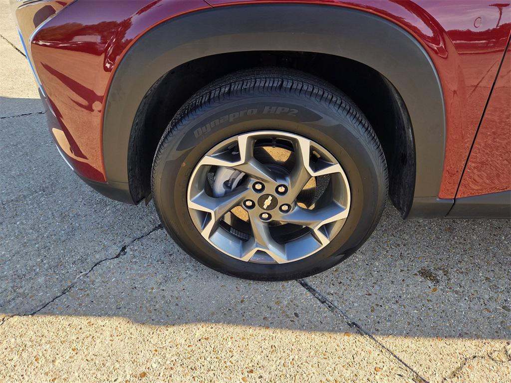 used 2025 Chevrolet Trax car, priced at $20,985