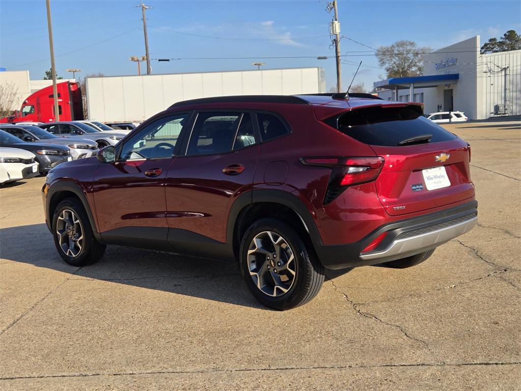 used 2025 Chevrolet Trax car, priced at $20,985