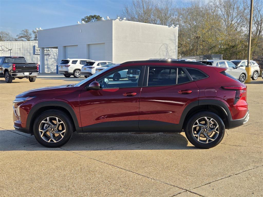 used 2025 Chevrolet Trax car, priced at $20,985