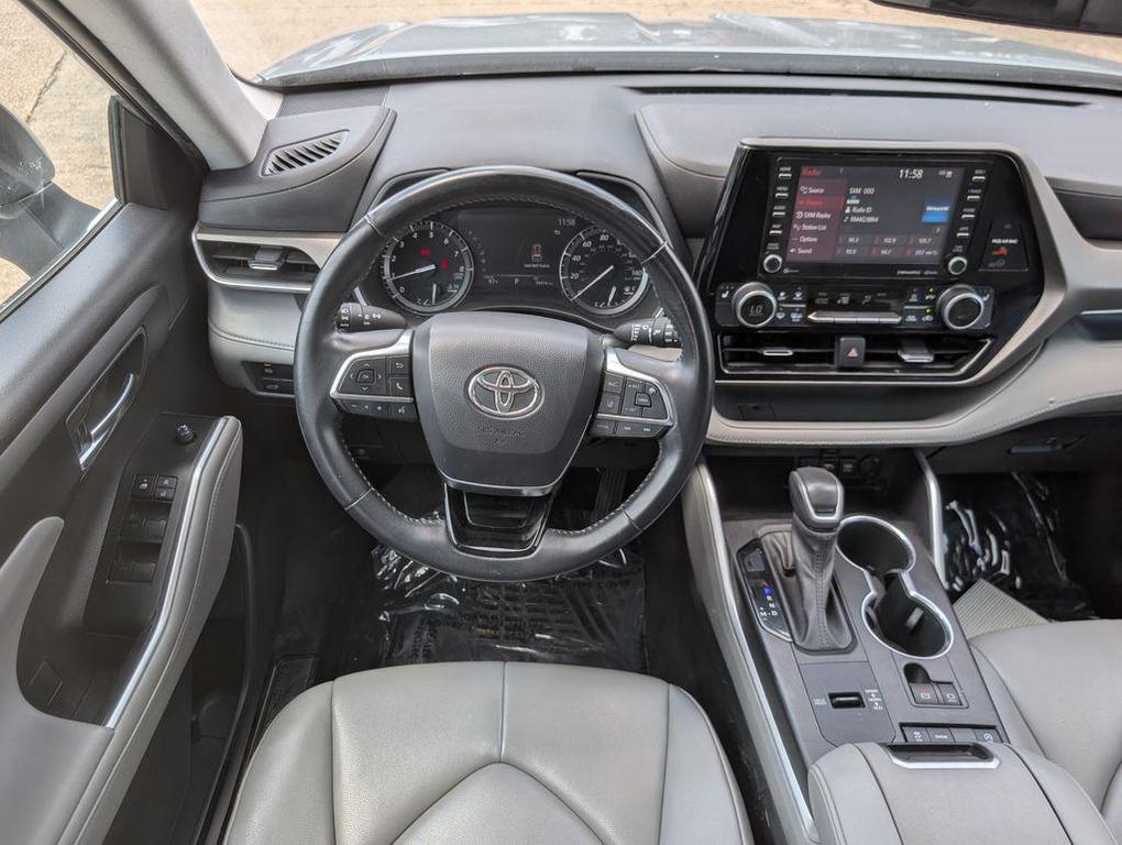 used 2021 Toyota Highlander car, priced at $26,395