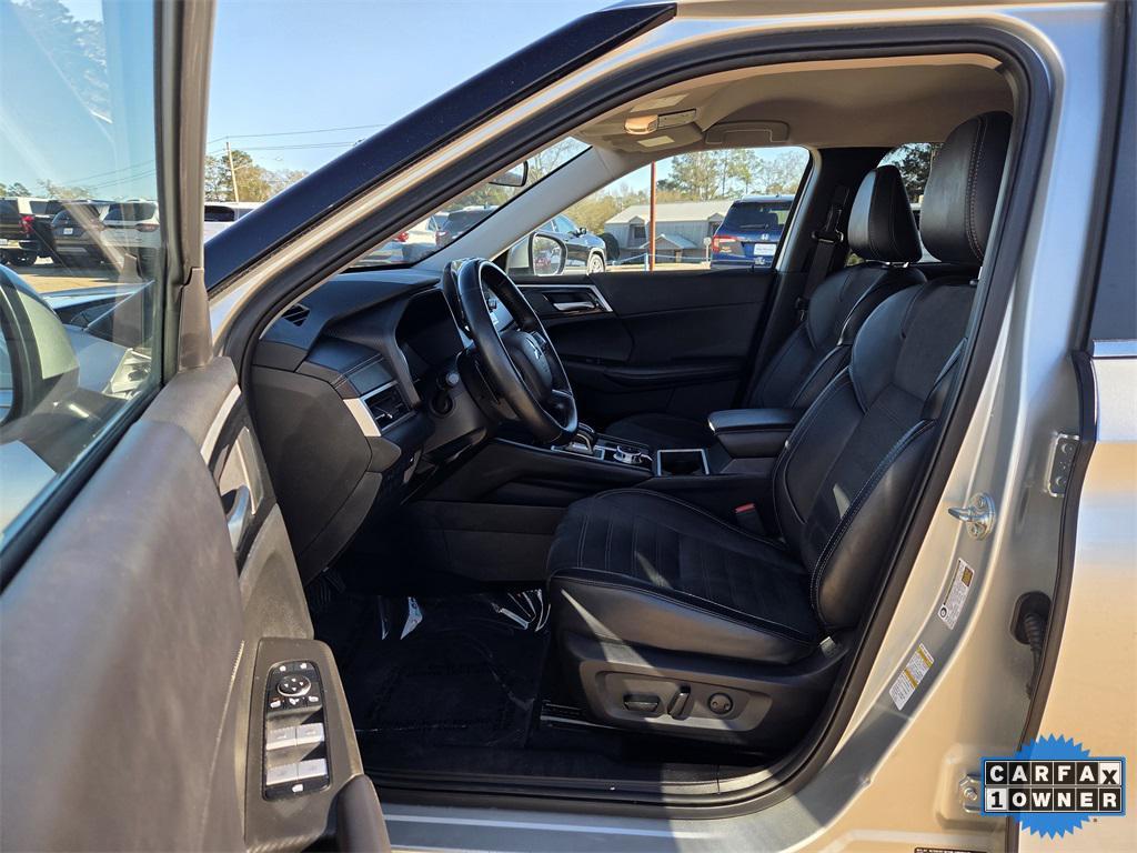 used 2024 Mitsubishi Outlander car, priced at $21,925