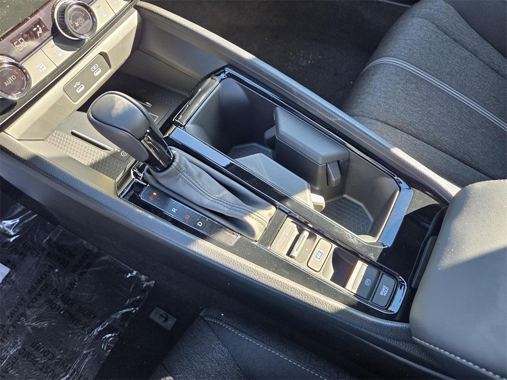 new 2025 Honda Accord Hybrid car, priced at $35,305