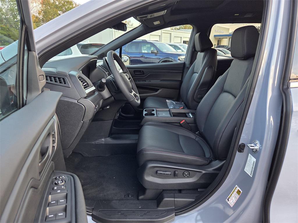 new 2026 Honda Odyssey car, priced at $45,845